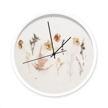 Klok droogbloemen wit frame zwarte wijzers - Dutch Sprinkles