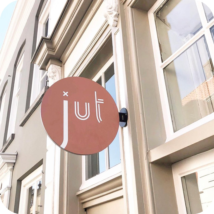 Jut-Interieur-foto-uithangbord-Dutch-Sprinkles-ronde-hoeken